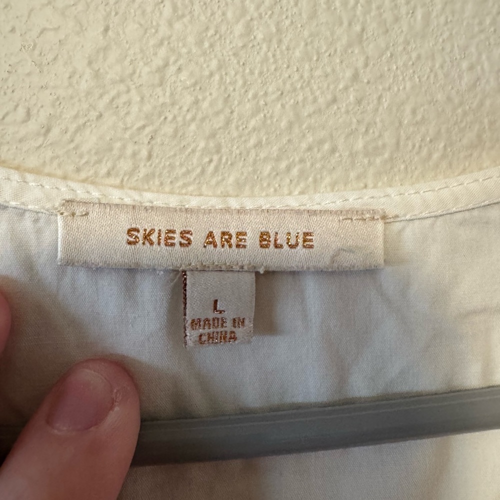 5/$55 !! π₯ Skies Are Blue Cream Button-Down Midi Dress - Picture 2 of 3
